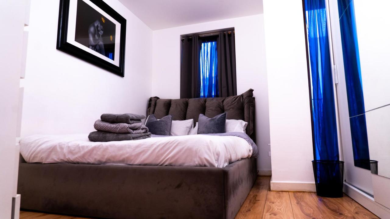 Lovely 1-Bed Apartment In Hackney Londra Exterior foto